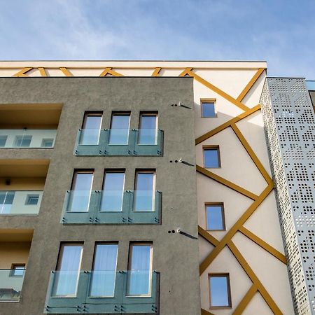 Samplus Central Apartment Κραϊόβα Εξωτερικό φωτογραφία
