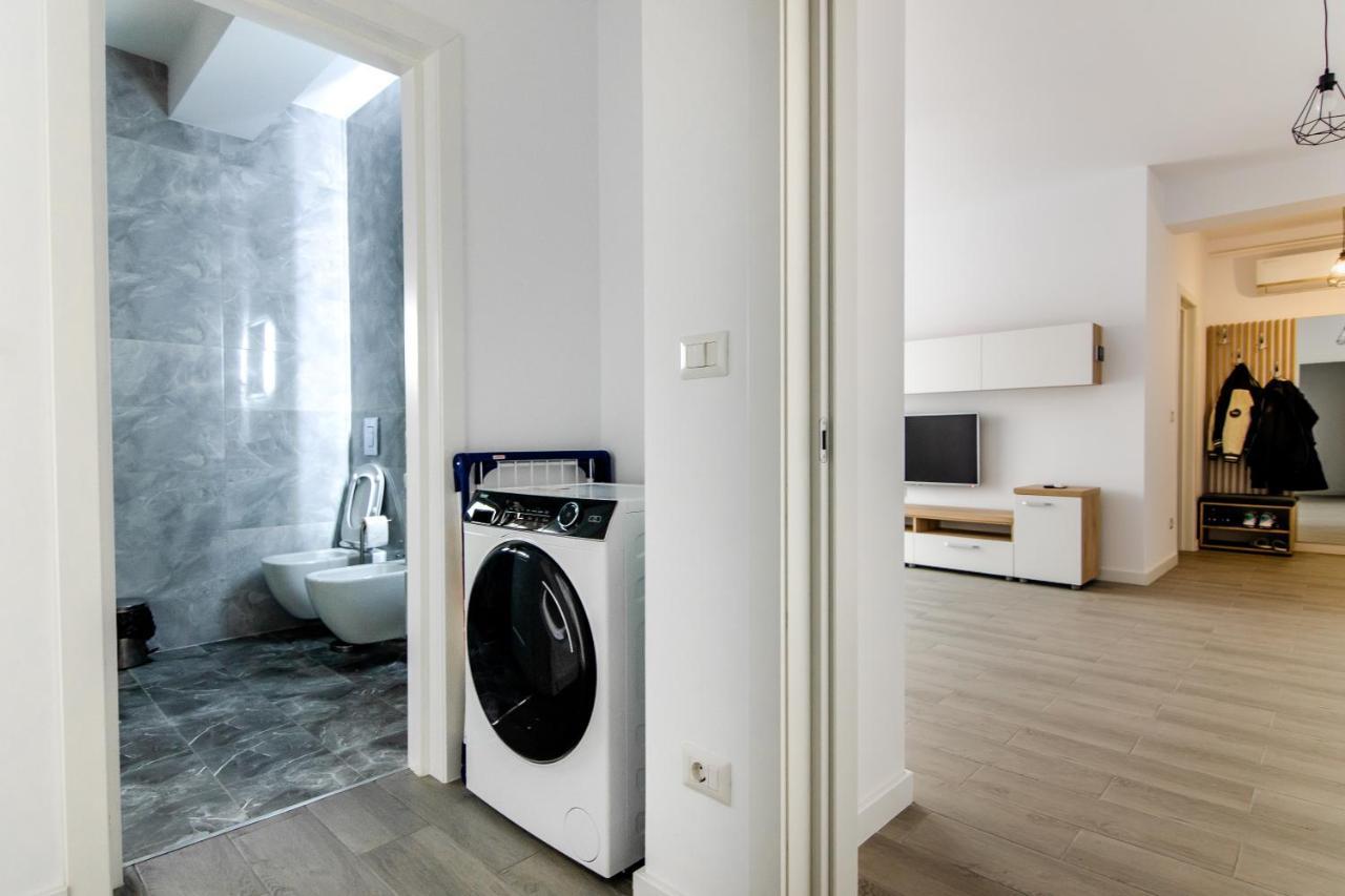 Samplus Central Apartment Κραϊόβα Εξωτερικό φωτογραφία
